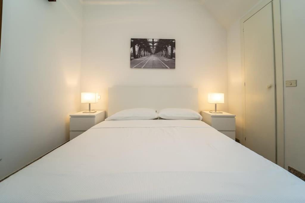 5 Giornate Apt Con Terrazzo E Garage Privato มิลาน ภายนอก รูปภาพ
