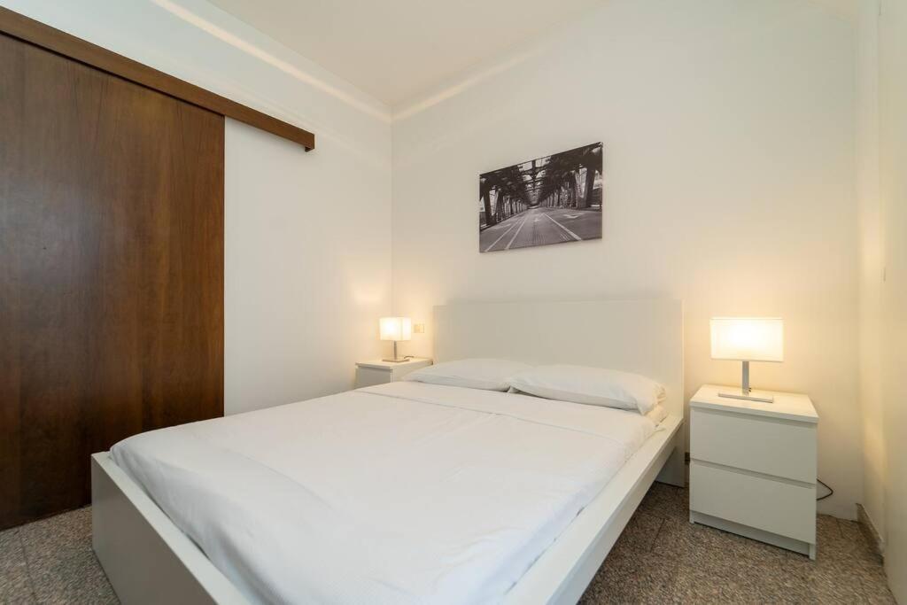 5 Giornate Apt Con Terrazzo E Garage Privato มิลาน ภายนอก รูปภาพ