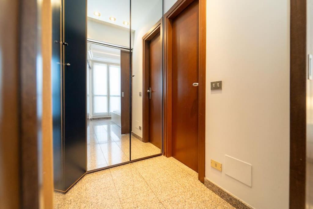 5 Giornate Apt Con Terrazzo E Garage Privato มิลาน ภายนอก รูปภาพ