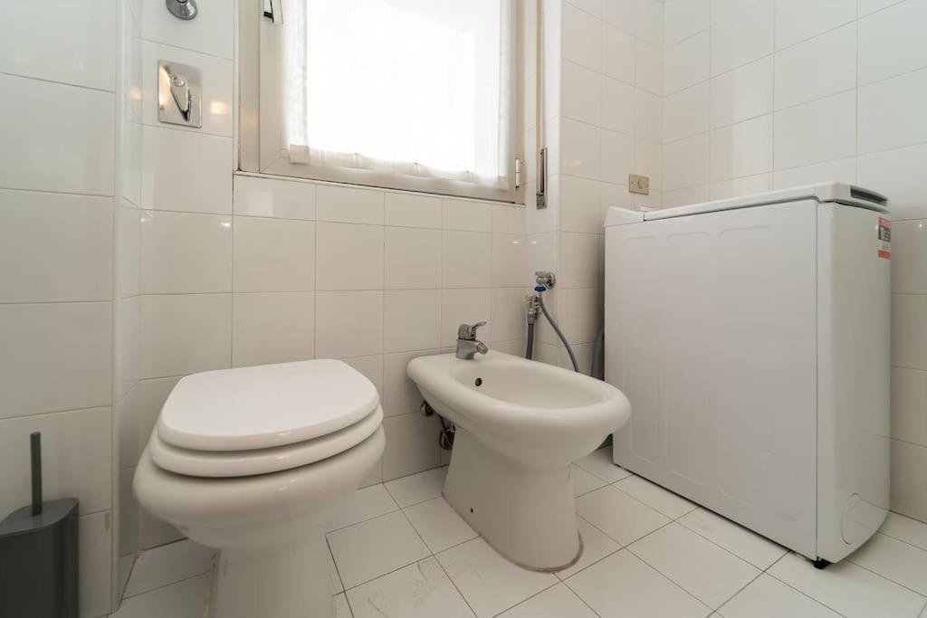 5 Giornate Apt Con Terrazzo E Garage Privato มิลาน ภายนอก รูปภาพ